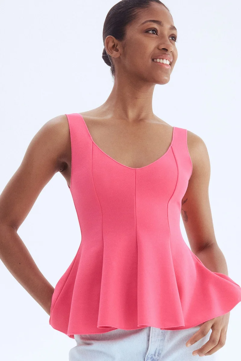 اتش اند ام بلوزة بحافة بيبلام من جيرسيه بتصميم متداخل